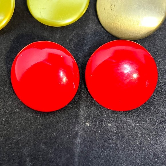 Lot of 5 Gold Tone Clip On Button/Cluster Earrings (3541) - Picture 6 of 7